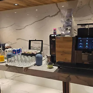 https://maxhotel.com-bavaria.com